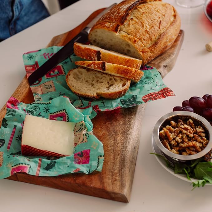 Bee's Wrap Beeswax Wraps for Food - Bread Wrap - Made in USA Reusable Bread Storage Bags - Organic & Eco-Friendly Alternative to Aluminum Foil, Sourdough Bags & Plastic Wrap, Seasons Greetings