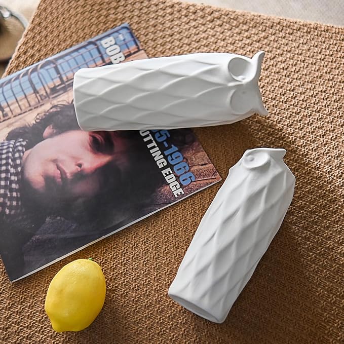 Owl Ceramic Vase Set of 2 for Living Room Bedroom 9.45'' and 8.27'' Modern White Fake Flower Plant Vases for Home Decor Office Table Shelf Fireplace Retro Rustic Farmhouse Vintage Classic Gift