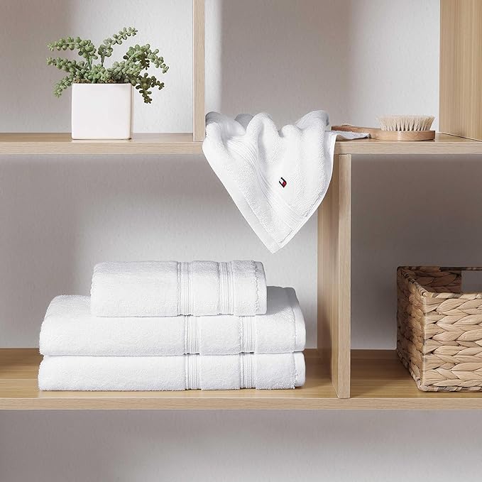 Tommy Hilfiger - Bath Towels, Ultra-Soft & Quick Drying with Zero Twist, 600 GSM Bathroom Towels with Iconic Flag Accent (Harborside Solid White, 6 Piece)