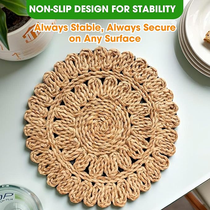 Handmade Round Woven Placemats Set of 6 – Natural Corn Husk Woven Place Mats – Heat Resistant, Non-Slip Wicker Table Mats – Rattan Round Placemats – for Dining, Weddings, Christmas & New Year Décor