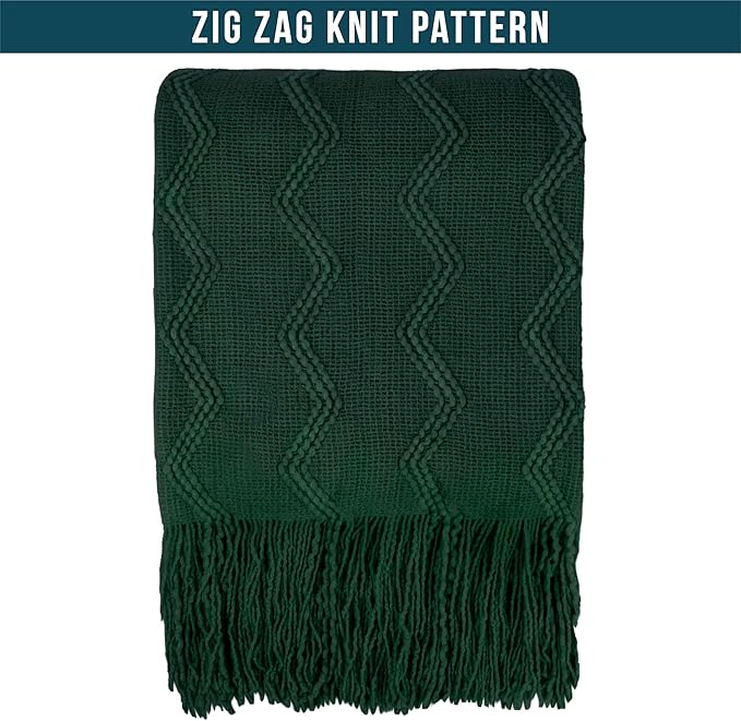 PAVILIA Emerald Green Knit Throw Blanket for Couch, Twin Bed, Soft Knitted Farmhouse Sofa Throw for Living Room, Lightweight Decorative Summer Blanket for Chair, Outdoor Textured Boho Blanket, 60x80