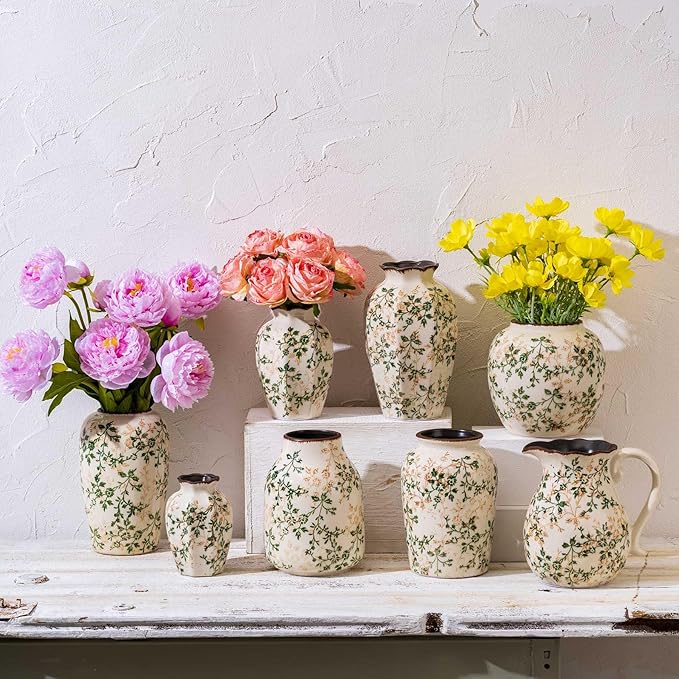 Vintage Pastoral Octagonal Vase, Green and Beige Retro Ceramic Flower Vases, Rustic Farmhouse Vases Chinoiserie Floral Small Vase for Home Decor, Living Room, Kitchen, Bedroom and Shelf 6.7 Inch