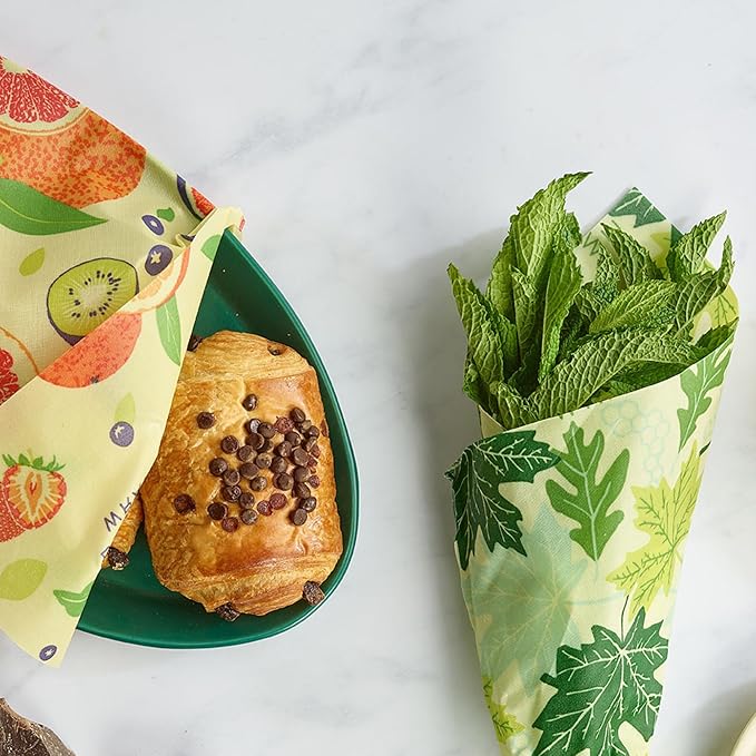 Bee's Wrap Beeswax Wraps for Food - Made in USA Reusable & Organic Food Wraps, Sandwich Wrap & Bowl Covers - Eco-Friendly Alternative to Aluminum Foil & Plastic Wrap, Fresh Fruit 3 Pack (S, M, L)