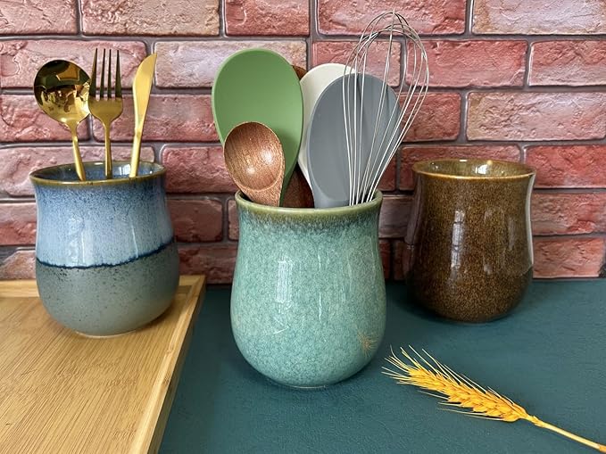 Medium Ceramic Kitchen Utensil Holder for Kitchen Counter Short Cooking Utensil Holder for Countertop Spatula Holder Small Utensil Crock Cutlery Holder Silverware Caddy Flower Vase (Retro Mist Green)