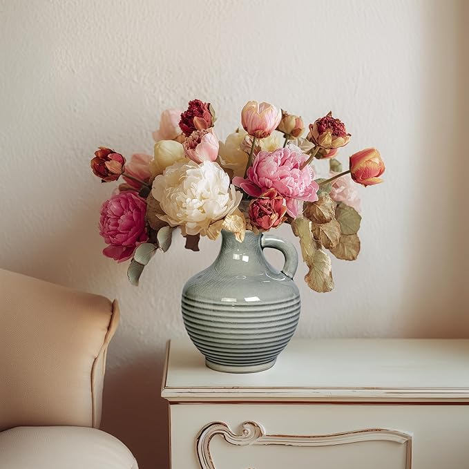 Sunddo Gray Ceramic Flower Vase， 6 Inch Small Modern Boho Vase for Home Decor, Decorative Vases with Handle, Neutral Accent for Minimalist, Table, Living Room, Bathroom, Shelf, Mantel Decor