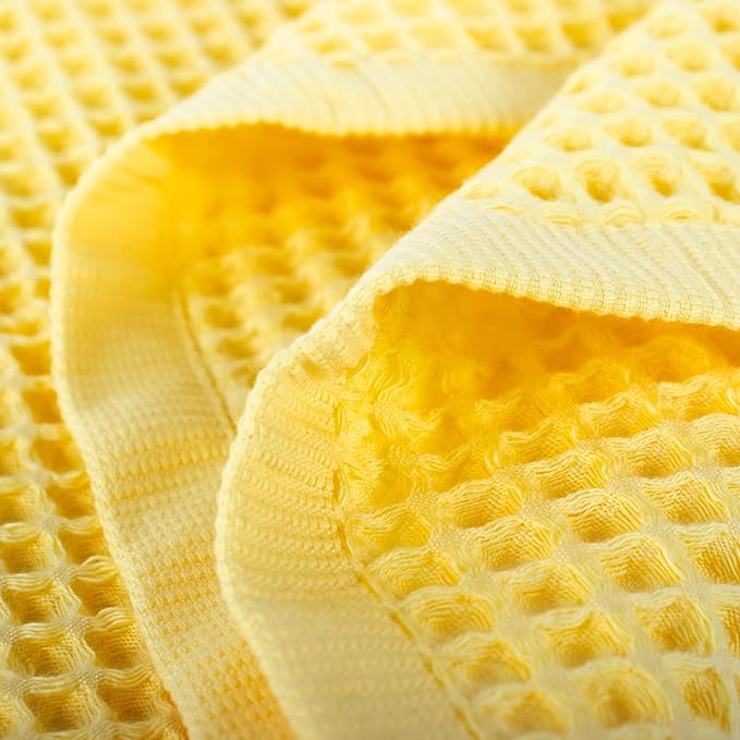 PÜSKÜL Premium Waffle Bath Towels Set of 2 - Organic 100% Turkish Cotton Bath Towel - Quick Dry, Absorbent, Light, Thin, 32x63 Large Waffle Towels for Bathroom (Yellow Bath Towels - Pack of 2)