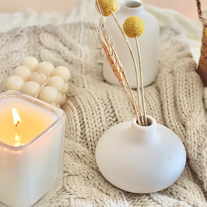 Carrot's Den - Set of 6 Nordic Minimalist White Ceramic Donut Bud Vases for Decor | Modern Boho Vases for Dry Flowers + House Plants | Wedding, Bookshelf, Home Decor, Coffee Table, Centerpiece (White)