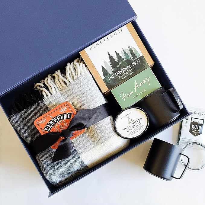 Aimyoo Navy Blue Collapsible Gift Box with Magnetic Closure Lids 10.5x7x3 in, Medium Bridesmaid Groomsman Proposal Boxes, Rectangle Present Box for Graduation Birthday Storage (1 Pack)