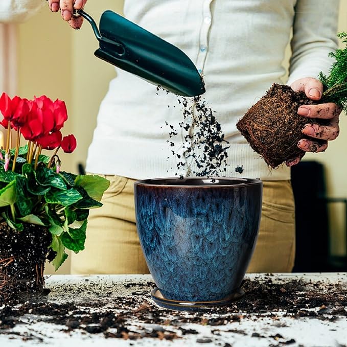 Ceramic Plant Pot, 6.3 Inch Ceramic Planter Pot with Drainage Hole and Saucer, Succulent Round Flower Pot for Indoor Plants Outdoor, Blue