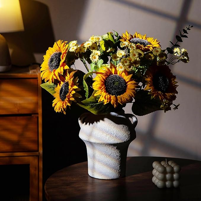 Ceramic Rustic Vase, 7 Inch Vintage Terracotta Flower Vases for Home Decor, Decorative Farmhouse Vase with hadle for Home Decor, Living Room, Shelf Decor, Farmhouse, Table, Lyeec