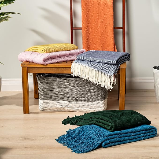 PAVILIA Emerald Green Knit Throw Blanket for Couch, Twin Bed, Soft Knitted Farmhouse Sofa Throw for Living Room, Lightweight Decorative Summer Blanket for Chair, Outdoor Textured Boho Blanket, 60x80