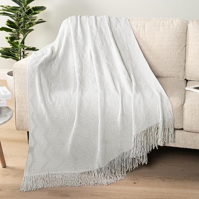 PAVILIA White Knit Throw Blanket for Couch, Twin Bed, Soft Knitted Farmhouse Sofa Throw for Living Room, Lightweight Decorative Summer Blanket for Chair, Outdoor Textured Boho Blanket, 60x80