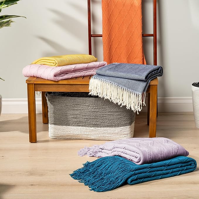 PAVILIA Lavender Purple Knit Throw Blanket for Couch Bed, Soft Knitted Farmhouse Sofa Throw for Living Room, Lightweight Decorative Summer Throw Blanket for Chair, Outdoor Textured Boho Blanket, 50x60