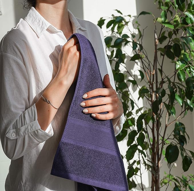 Luzia 8 Piece Bathroom Towel Set - 100% Turkish Cotton, Premium Quality - 2 Bath Towels 2 Hand Towels and 4 Washcloths (Navy Blue)