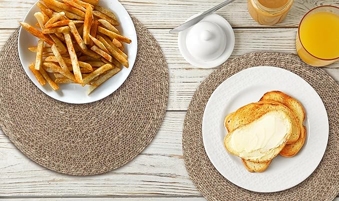 Hausattire Round Woven Placemats Set of 4 - Natural, Seagrass Heat Resistant Table Mats for Wedding, Restaurants, Party | Rattan Boho Easy Clean Circle Thanksgiving Placemat for Kitchen - 14 Inches