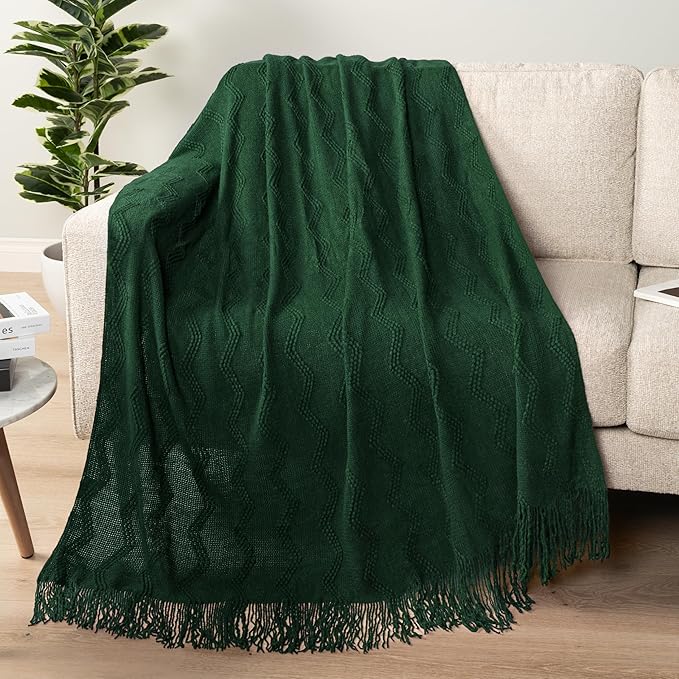 PAVILIA Emerald Green Knit Throw Blanket for Couch Bed, Soft Knitted Farmhouse Sofa Throw for Living Room, Lightweight Decorative Summer Throw Blanket for Chair, Outdoor Textured Boho Blanket, 50x60