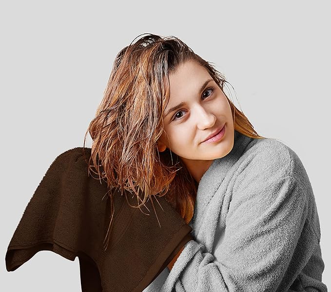 Utopia Towels 8-Piece Premium Towel Set, 2 Bath Towels, 2 Hand Towels, and 4 Wash Cloths, 600 GSM 100% Ring Spun Cotton Highly Absorbent Towels for Bathroom, Gym, Hotel, and Spa (Brown)