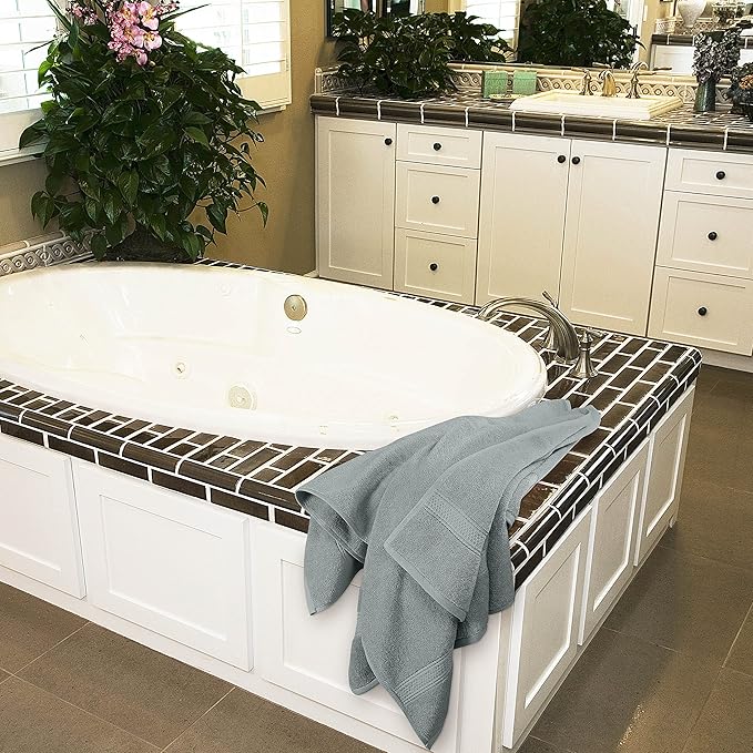 Utopia Towels 4 Pack Premium Bath Towels Set, 27 by 54 Inches, 100% Ring Spun Cotton 600GSM, Lightweight and Highly Absorbent Quick Drying Towels, Perfect for Daily Use, Cool Grey