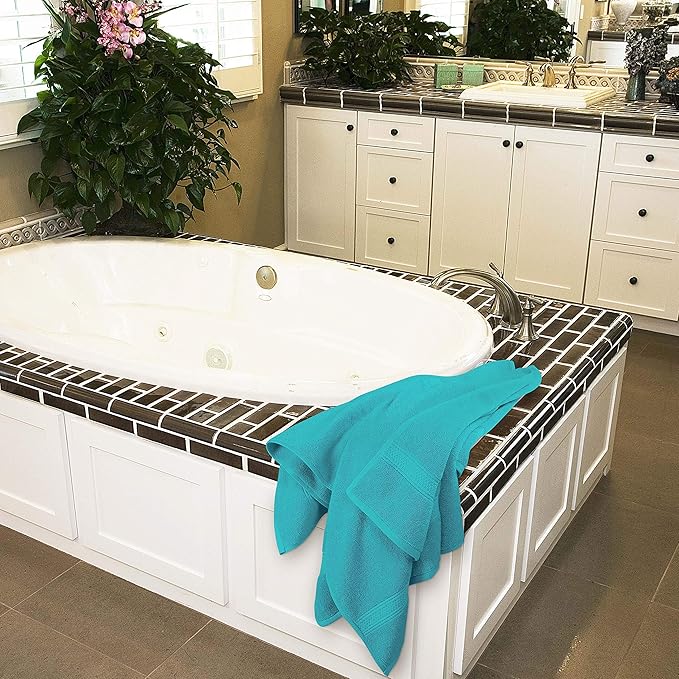 Utopia Towels 4 Pack Premium Bath Towels Set, 27 by 54 Inches, 100% Ring Spun Cotton 600GSM, Lightweight and Highly Absorbent Quick Drying Towels, Perfect for Daily Use, Turquoise