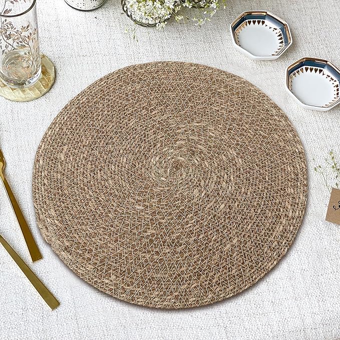Hausattire Round Woven Placemats Set of 4 - Natural, Seagrass Heat Resistant Table Mats for Wedding, Restaurants, Party | Rattan Boho Easy Clean Circle Thanksgiving Placemat for Kitchen - 14 Inches